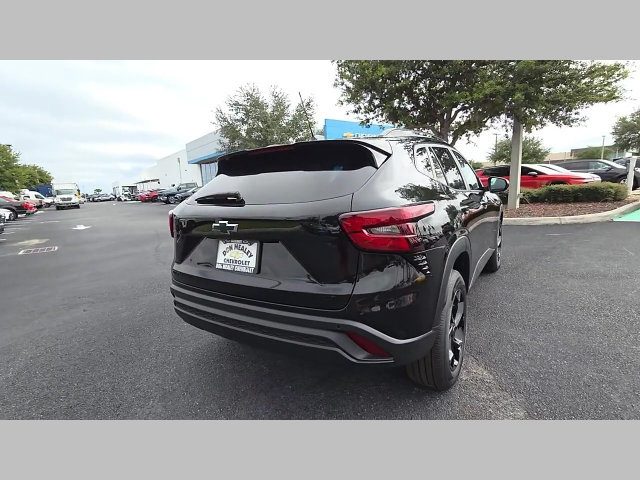 New 2026 Chevrolet Trax LT w/ Sunroof Package FWD image 21