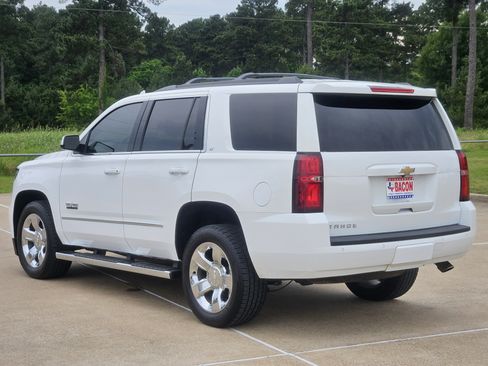Used 2019 Chevrolet Tahoe LT w/ LT Signature Package RWD image 6