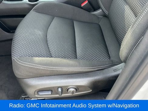 Used 2023 GMC Terrain SLE w/ Driver Convenience Package image 13