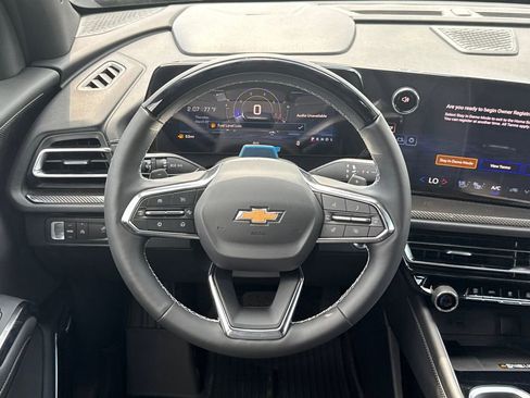 New 2026 Chevrolet Traverse High Country w/ LPO, Floor Liner Package FWD image 25