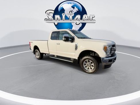 Used 2018 Ford F250 XLT w/ XLT Premium Package image 2