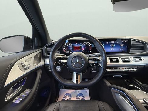 Used 2024 Mercedes-Benz GLS 450 4MATIC image 13