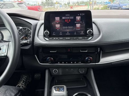Used 2022 Nissan Rogue SV AWD/4WD image 21