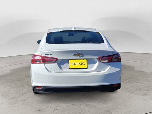 Used 2022 Chevrolet Malibu LT image 4