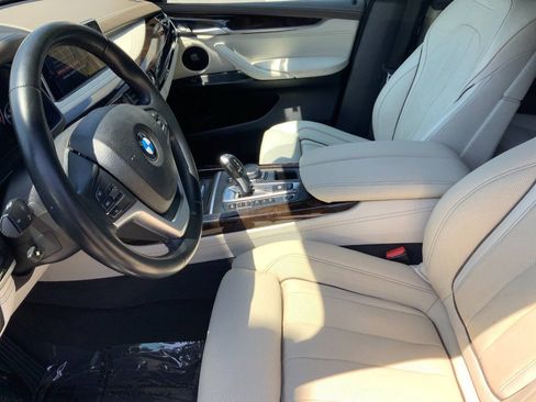 Used 2017 BMW X5 xDrive40e AWD/4WD image 16