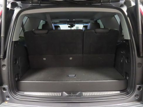 Used 2019 Cadillac Escalade Luxury image 23