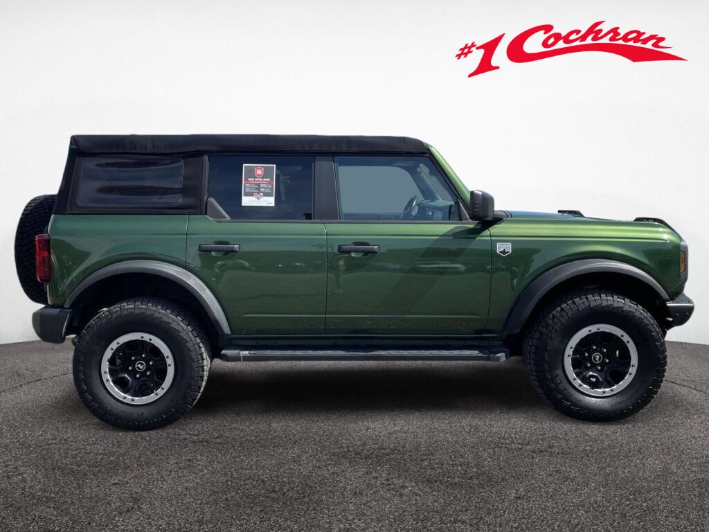 Used 2023 Ford Bronco Big Bend w/ Sasquatch Package AWD/4WD image 7