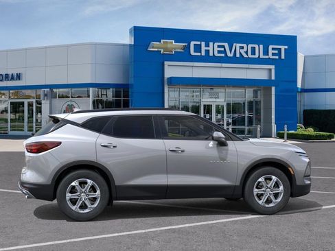 New 2026 Chevrolet Blazer LT w/ Convenience Package FWD image 5
