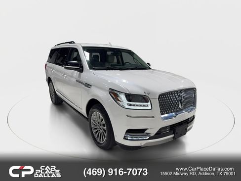 Used 2020 Lincoln Navigator 2WD image 2