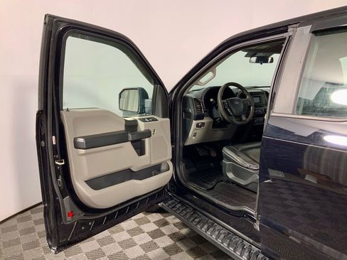 Used 2017 Ford F150 XL w/ Equipment Group 101A Mid image 16