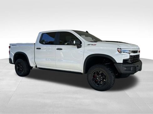 Used 2023 Chevrolet Silverado 1500 ZR2 w/ ZR2 Bison Edition image 3