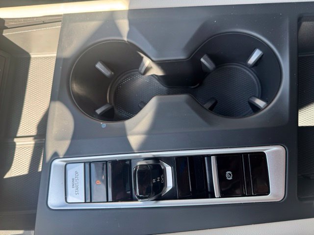 Used 2024 Volkswagen Atlas SE FWD image 24