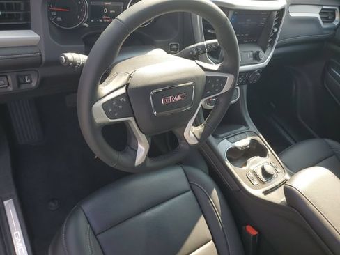Certified 2023 GMC Acadia SLT AWD/4WD image 19