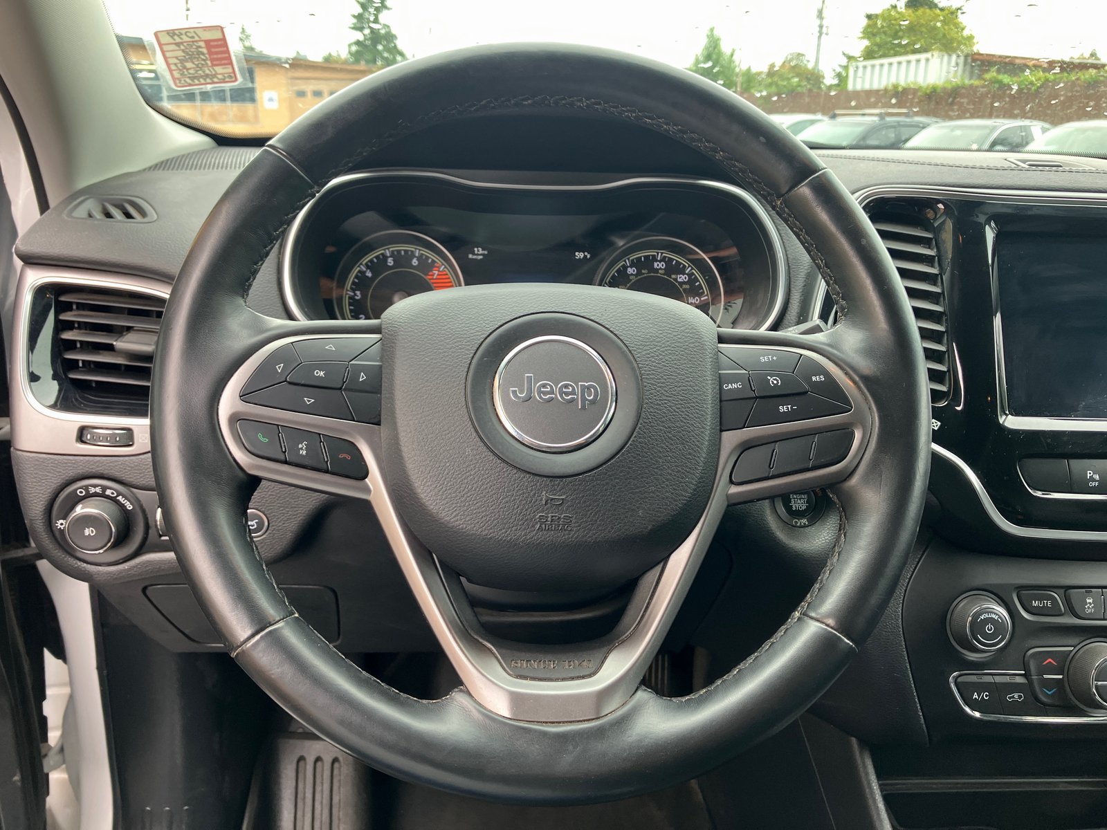 Used 2019 Jeep Cherokee Limited AWD/4WD image 23