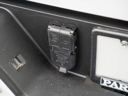 Used 2024 GMC Sierra 3500 Denali w/ Denali Reserve Package image 48