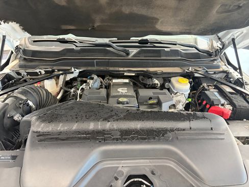 Used 2022 RAM 3500 Tradesman w/ Chrome Appearance Group image 21