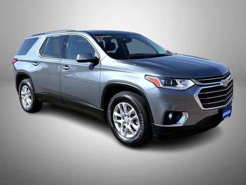 Used 2021 Chevrolet Traverse LT w/ LPO, Floor Liner Package image 3