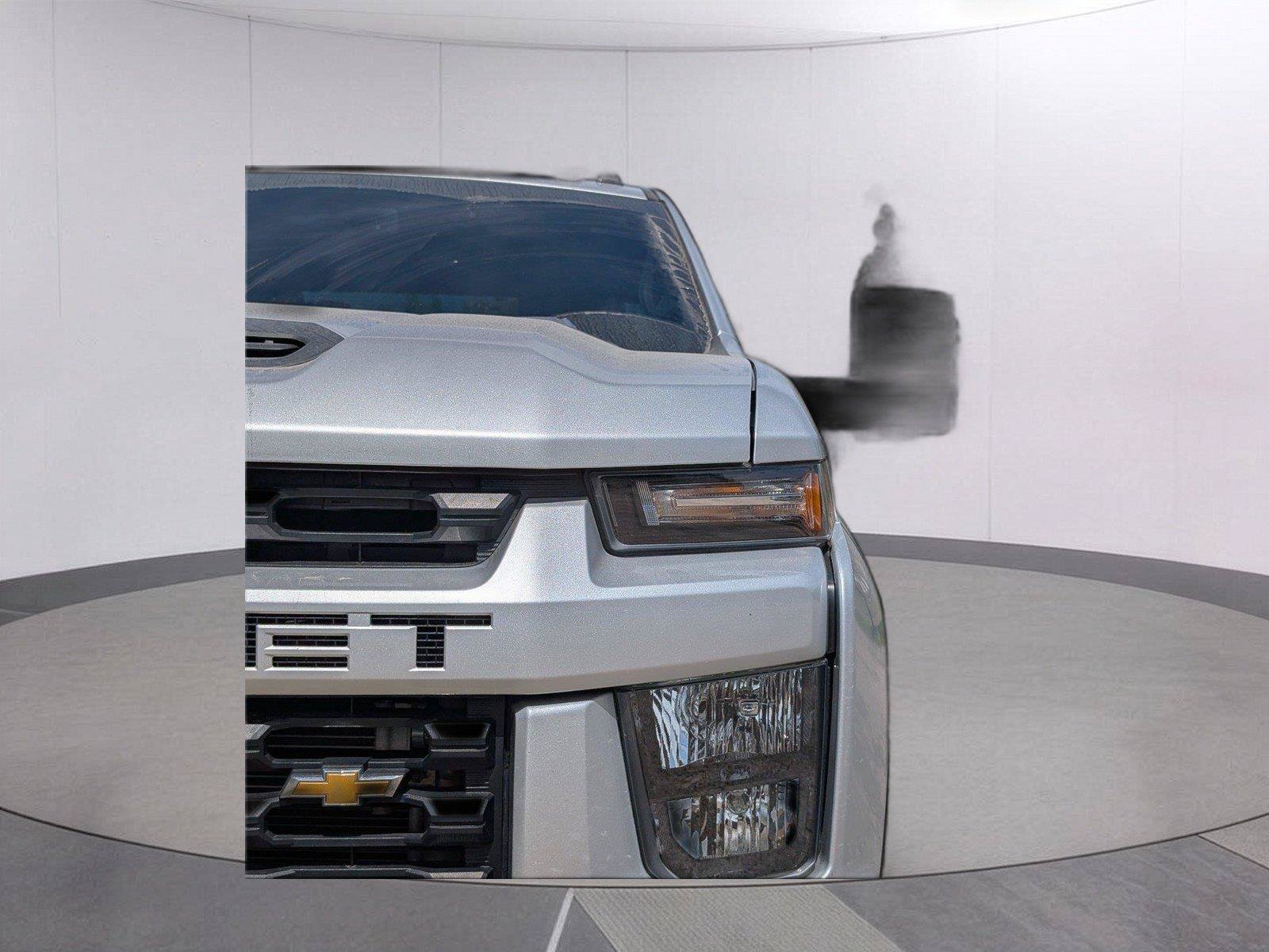 Used 2022 Chevrolet Silverado 2500 Custom w/ Custom Value Package AWD/4WD image 12