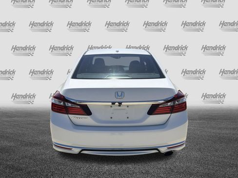Used 2016 Honda Accord EX-L image 9