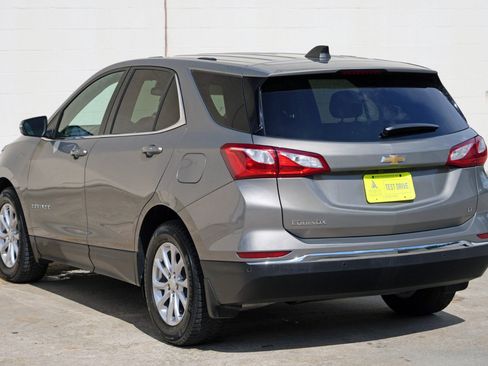 Used 2018 Chevrolet Equinox LT FWD image 42