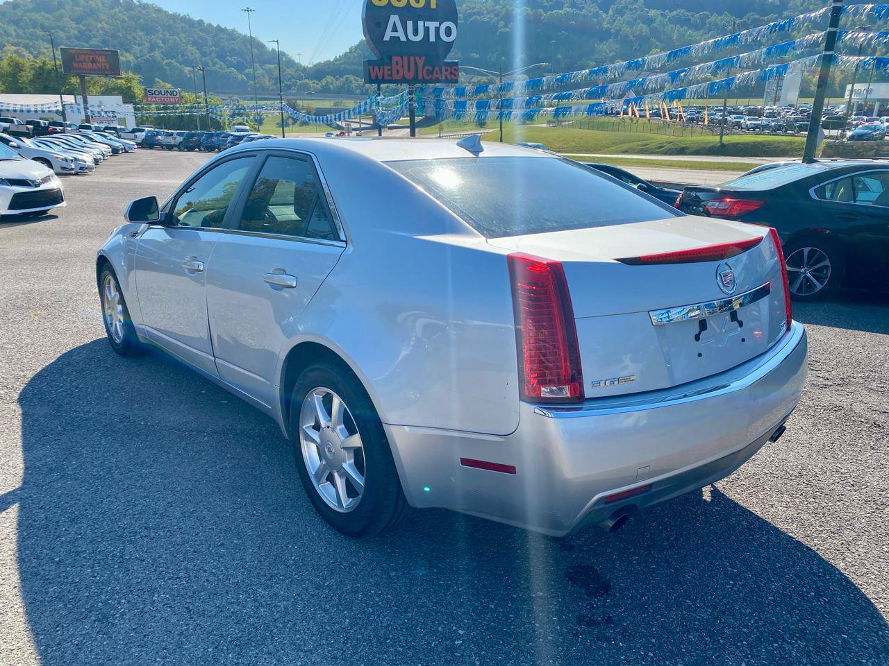 Used 2009 Cadillac CTS 3.6 w/ Wood Trim Package RWD image 5