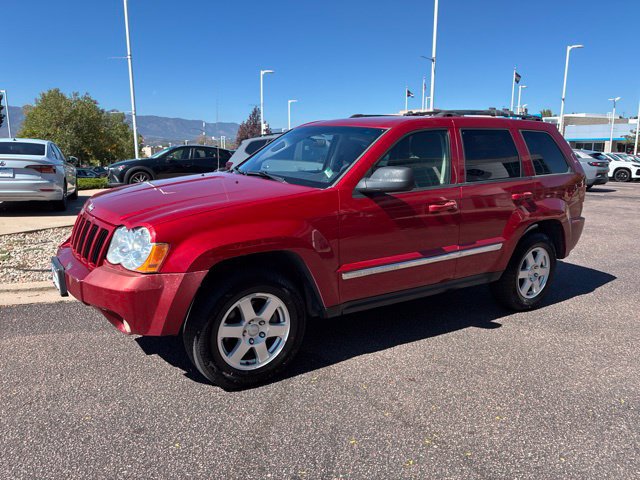 Used 2010 Jeep Grand Cherokee Laredo w/ Popular Equipment Group AWD/4WD image 3