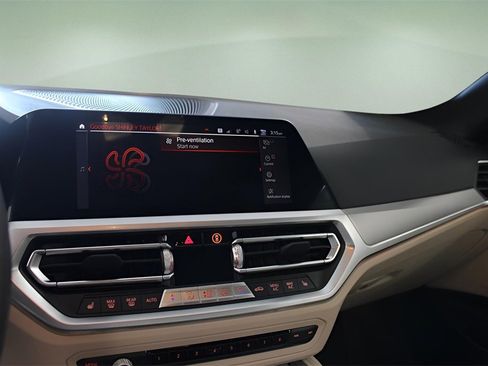 Used 2023 BMW M440i Coupe w/ Premium Package image 15