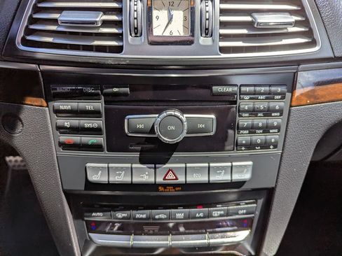 Used 2014 Mercedes-Benz E 350 Cabriolet image 23