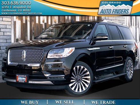 Used 2019 Lincoln Navigator Reserve image 1