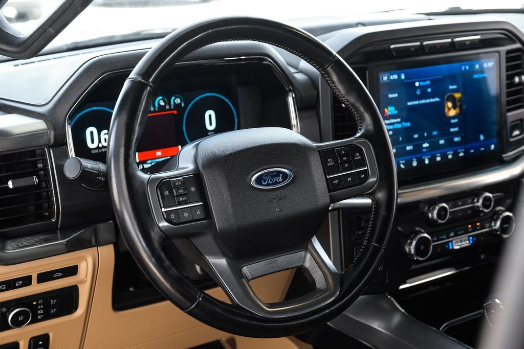 Used 2022 Ford F150 Lariat RWD image 12
