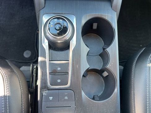Used 2022 Ford Escape SEL image 31