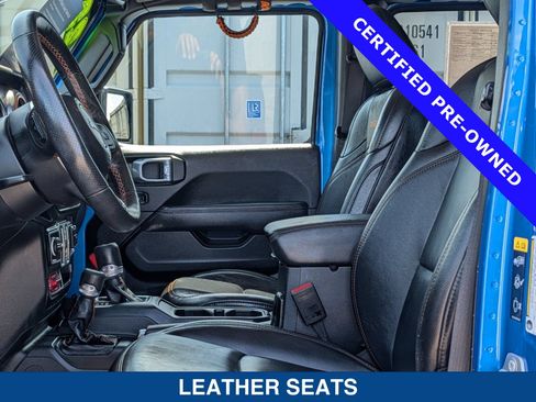 Used 2023 Jeep Gladiator Mojave w/ Cold Weather Group AWD/4WD image 23