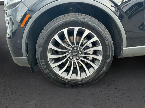Certified 2023 Lincoln Aviator Reserve w/ Equipment Group 201A AWD/4WD image 13
