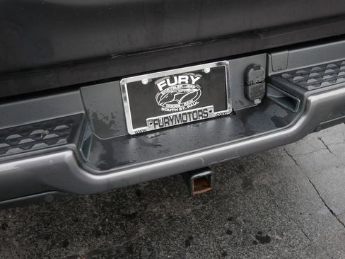 Used 2024 RAM 1500 Laramie AWD/4WD image 11