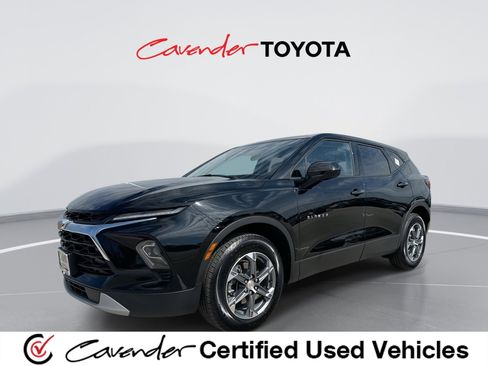 Used 2025 Chevrolet Blazer LT AWD/4WD image 1