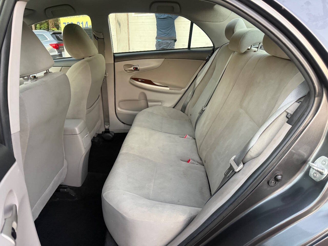 Used 2013 Toyota Corolla LE FWD image 15