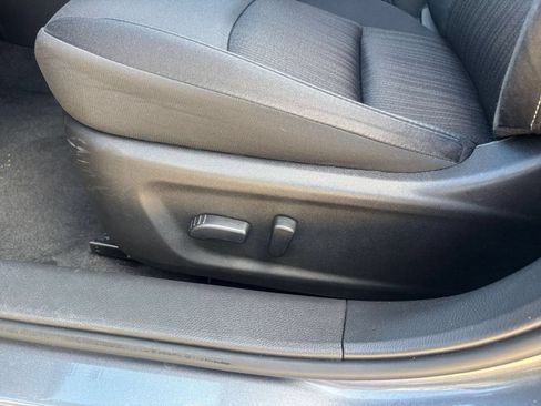 Used 2025 Nissan Altima 2.5 SV FWD image 22