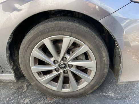 Used 2021 Toyota Camry LE image 7