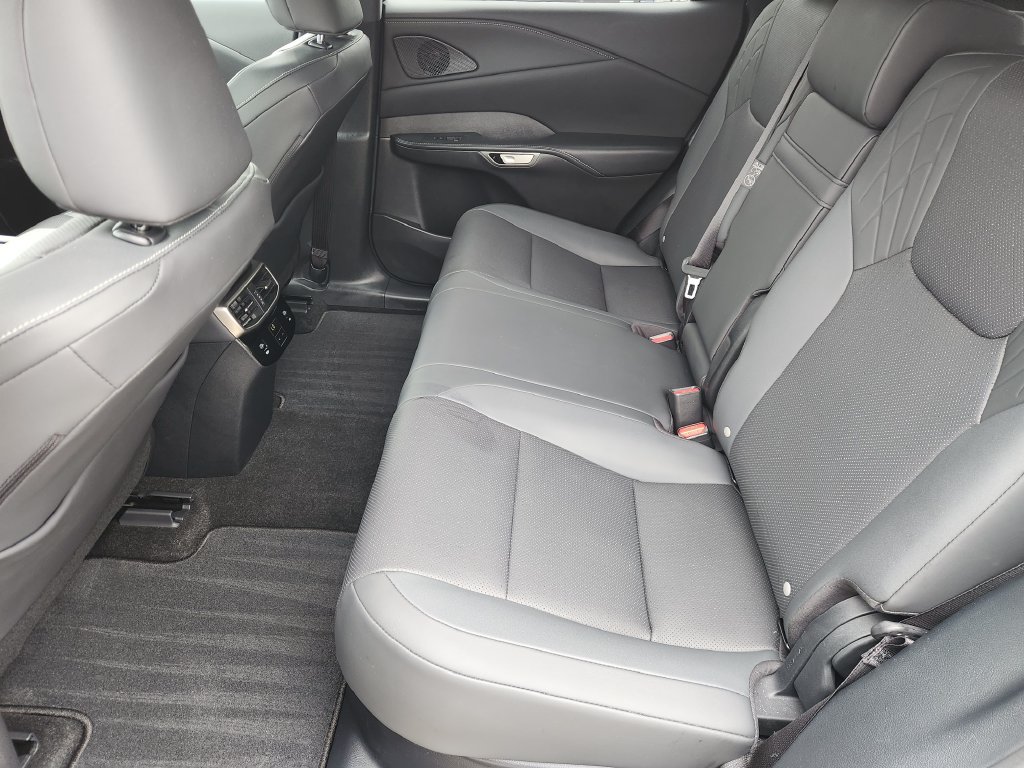 Used 2024 Lexus RX 350 Premium w/ Accessory Package (Z1) FWD image 30