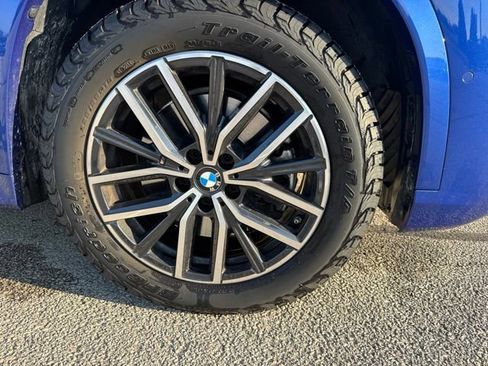 Used 2023 BMW X1 xDrive28i w/ M Sport Package AWD/4WD image 3