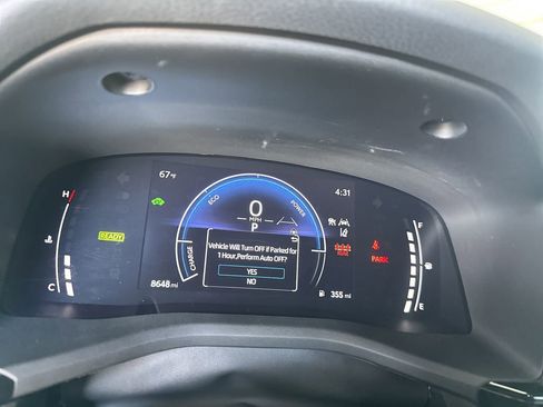 Used 2025 Toyota Camry SE w/ Multimedia Upgrade Package image 39