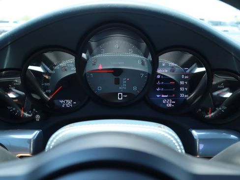 Used 2017 Porsche 911 Carrera S RWD image 17