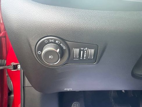 Used 2025 Jeep Compass Limited AWD/4WD image 17