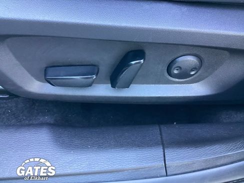 Used 2025 Mitsubishi Outlander SE AWD/4WD image 16