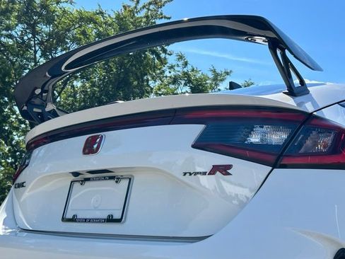 Used 2026 Honda Civic Type R image 11