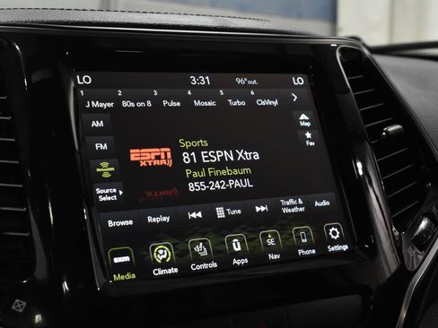 Used 2020 Jeep Cherokee Limited AWD/4WD image 13