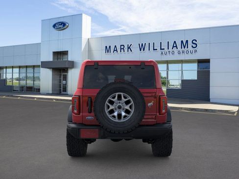 New 2025 Ford Bronco Badlands image 6