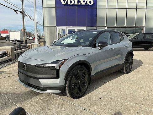 New 2026 Volvo EX30 Cross Country Ultra w/ Protection Package Premier AWD/4WD image 3
