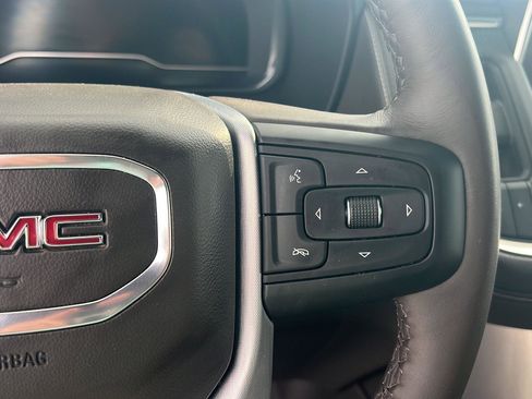 Used 2022 GMC Yukon SLT w/ SLT Luxury Package RWD image 24