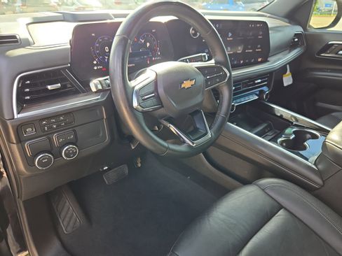 Used 2025 Chevrolet Tahoe LT w/ Comfort Package RWD image 12